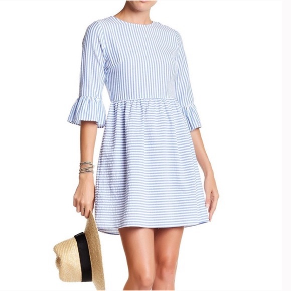 🚫SOLD🚫 Adorable blue white striped seersucker dress - Picture 3 of 16
